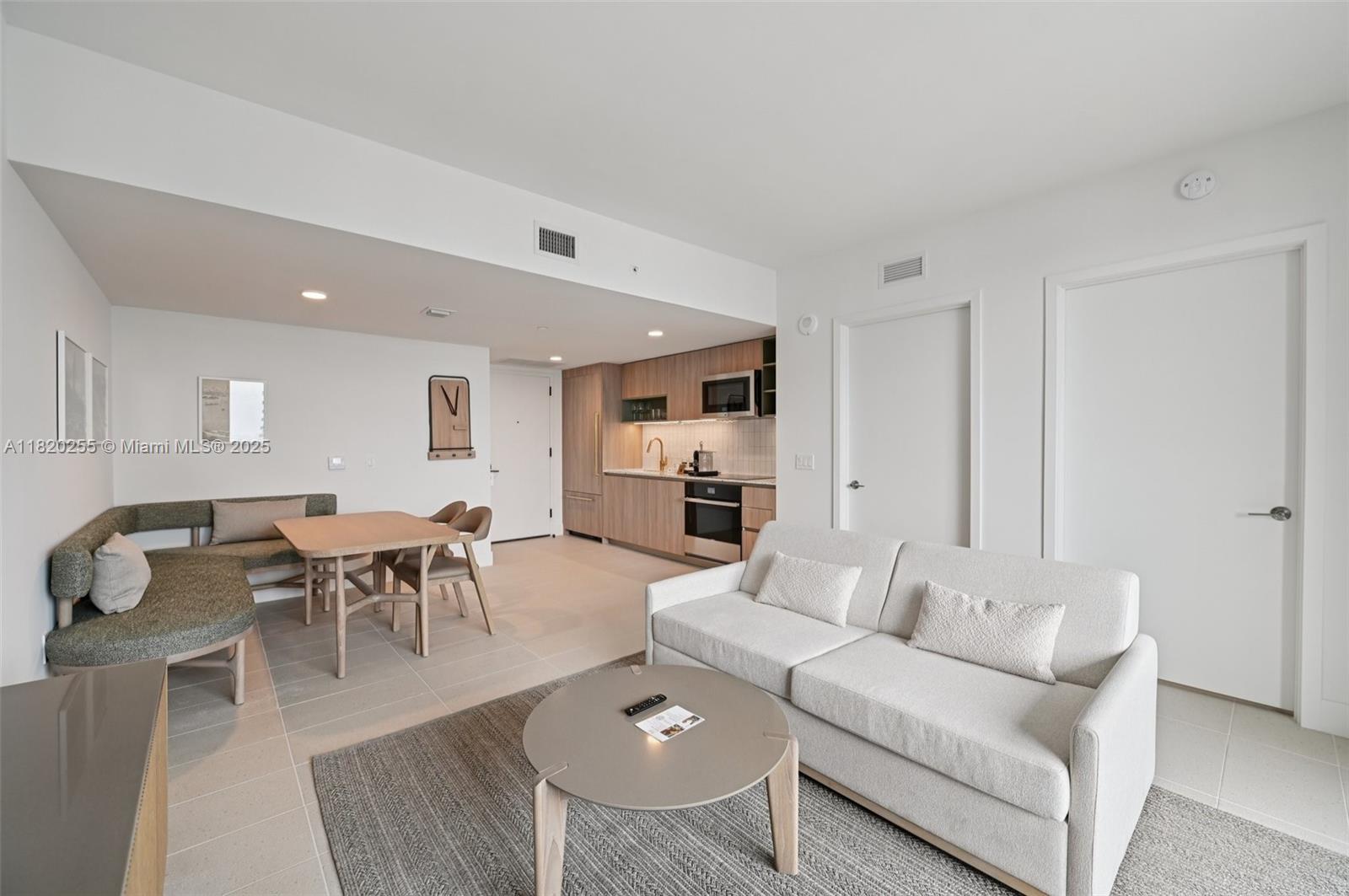 Condo for Sale in Miami, FL