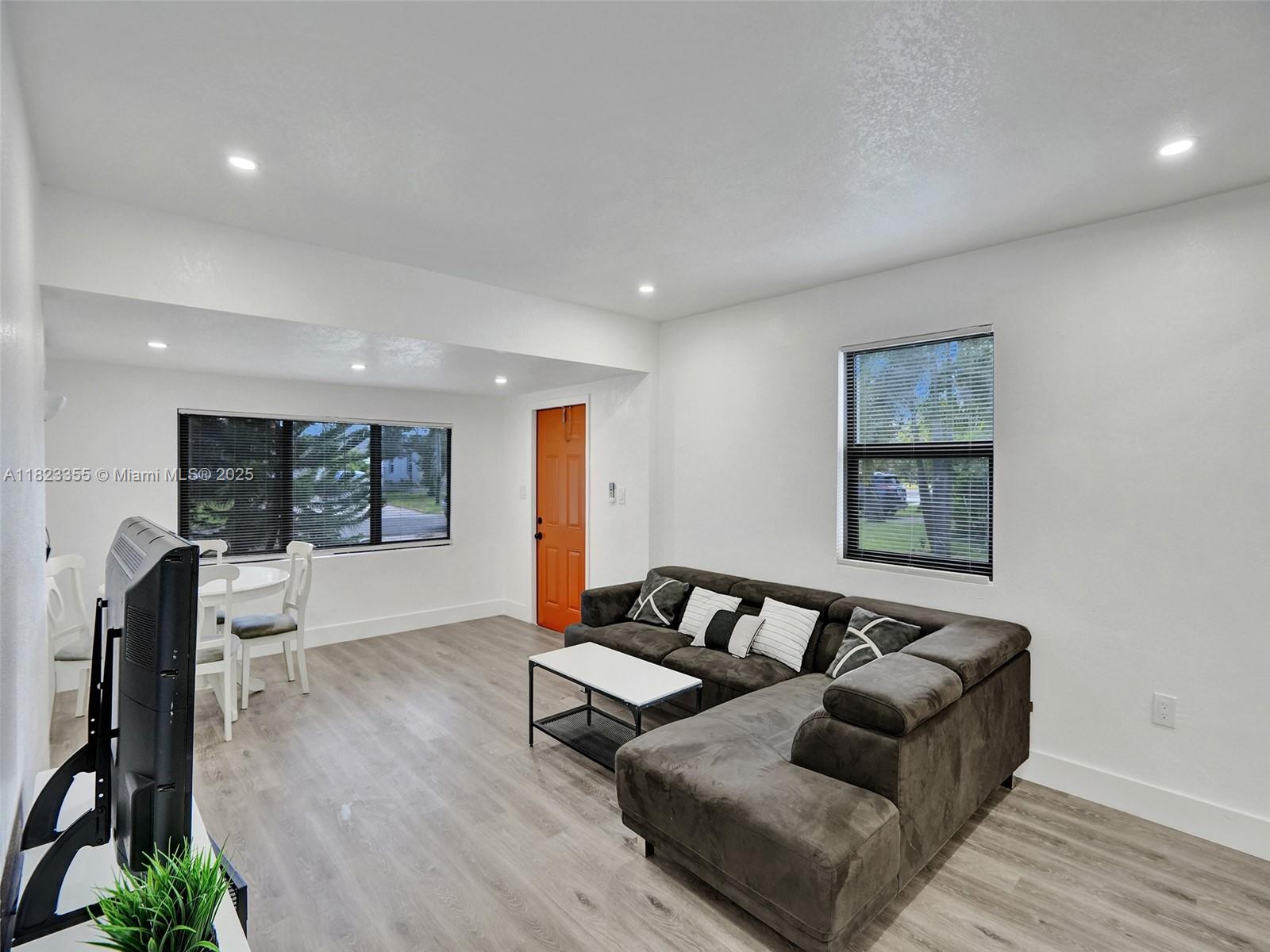 905 SW 22nd St, Fort Lauderdale, Florida image 4