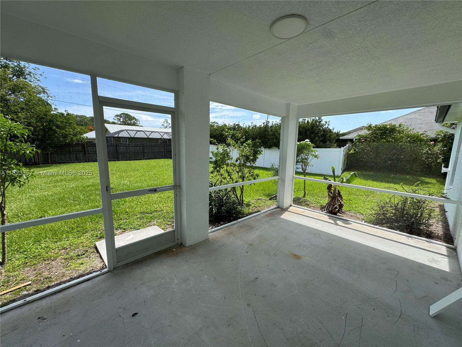 737 SE Brookedge Ave, Port St. Lucie, Florida image 18