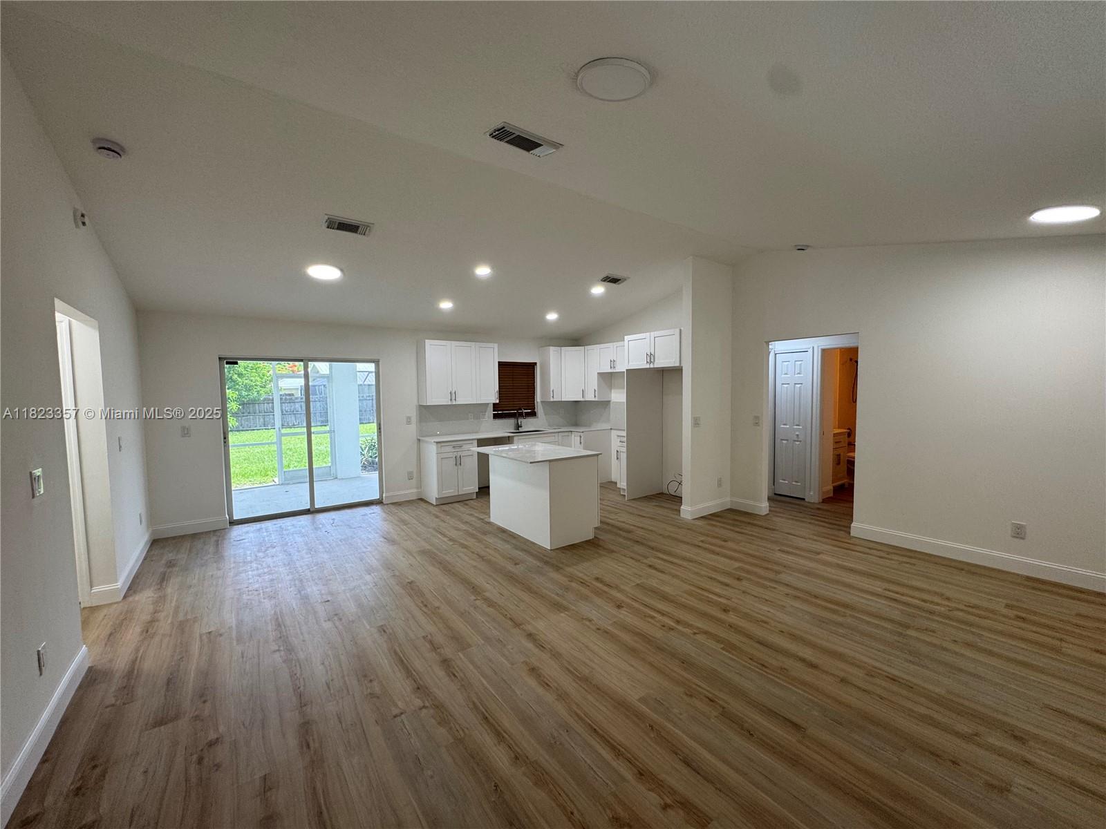 737 SE Brookedge Ave, Port St. Lucie, Florida image 4