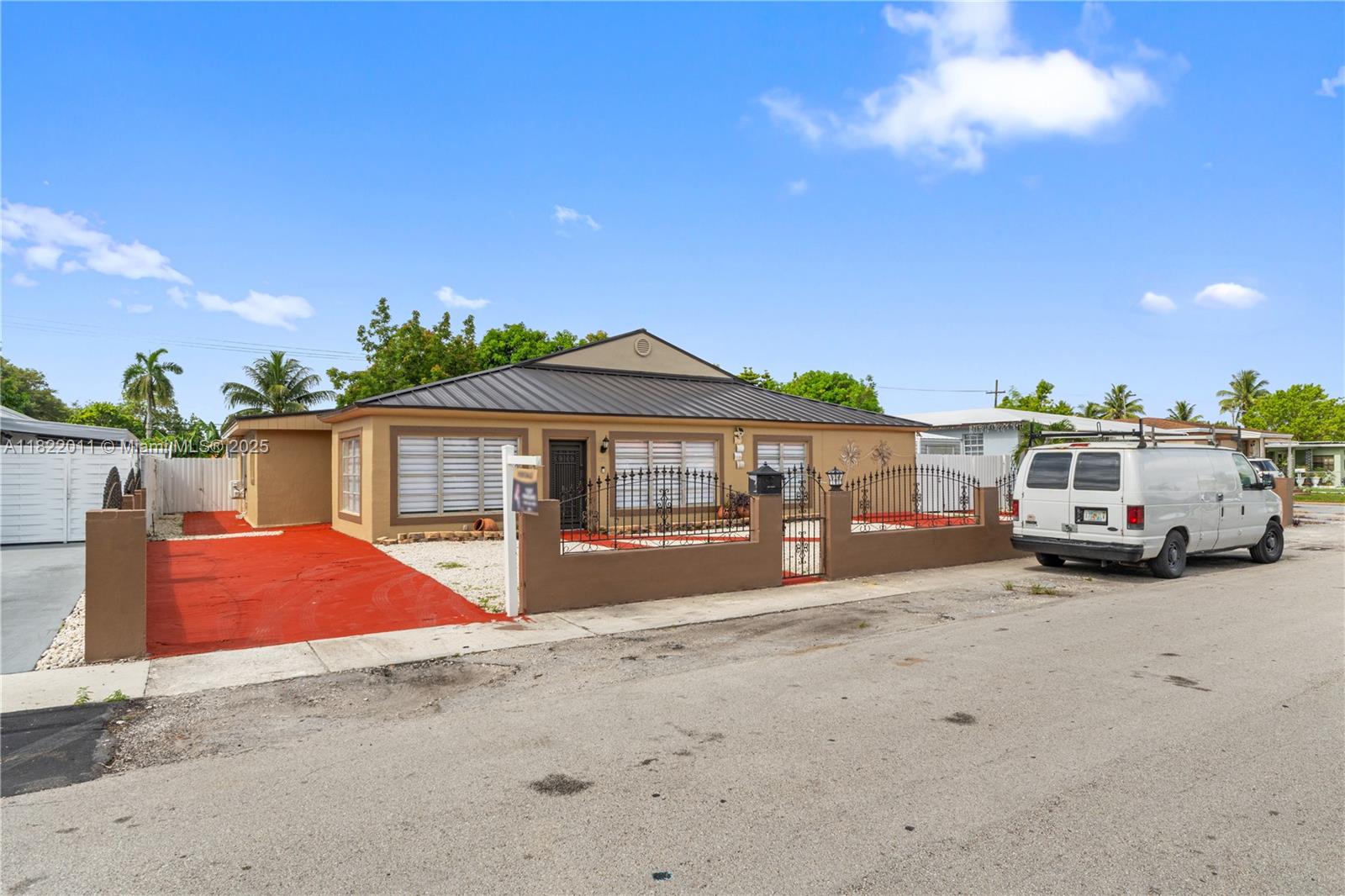 230 W 47th St, Hialeah, Florida image 2