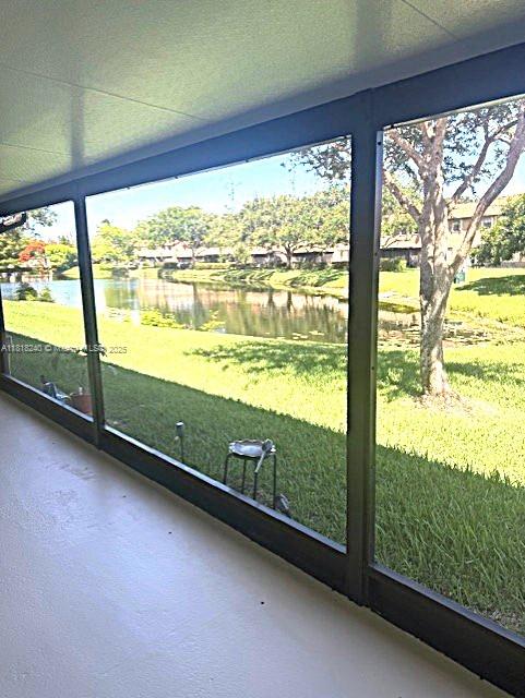 303 NW Lakeside Ct, Sunrise, Florida image 12