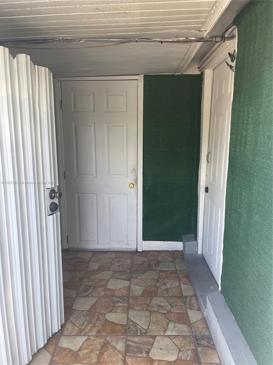 2775 W Okeechobee Rd Lote 113, Hialeah, Florida image 31