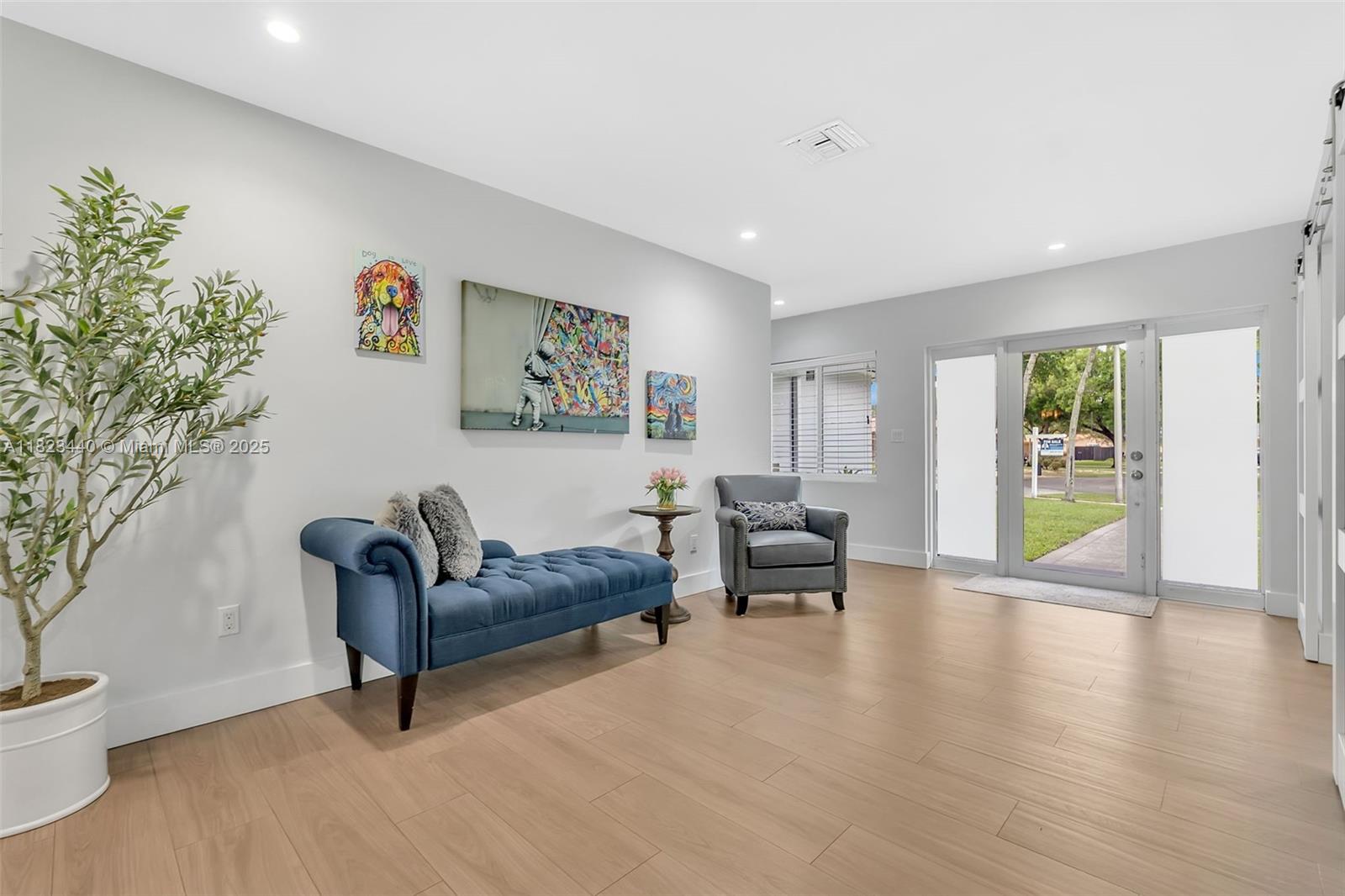 6919 Willow Ln, Miami Lakes, Florida image 3