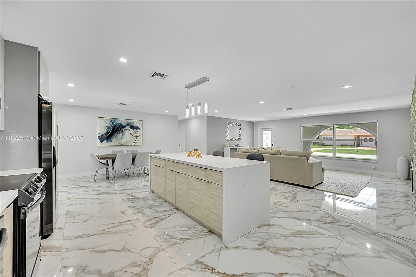 7481 NW 14th St, Plantation, Florida image 14