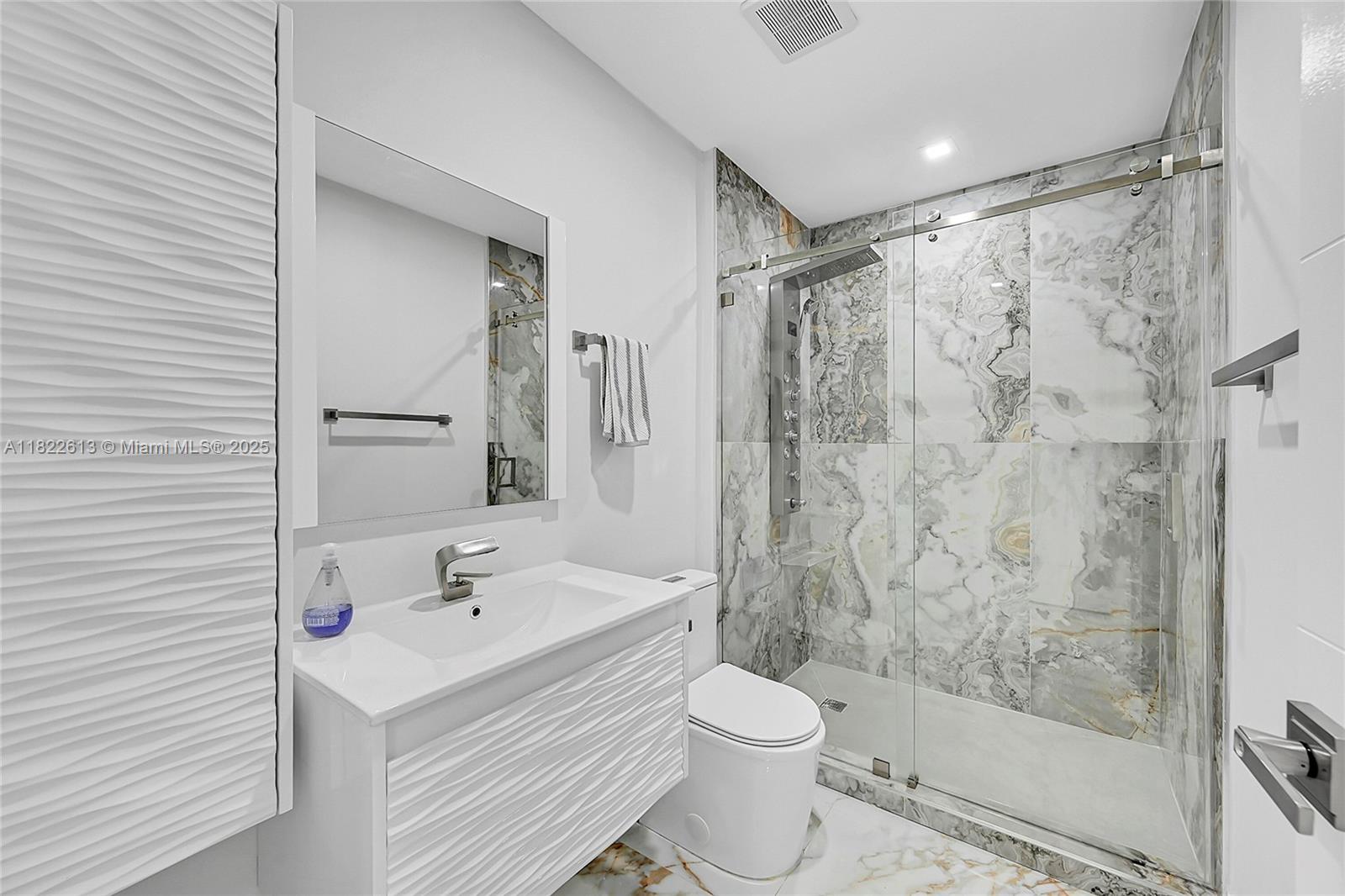 7481 NW 14th St, Plantation, Florida image 27