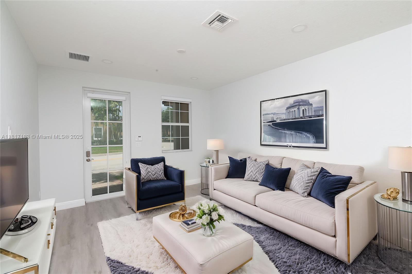 Property photo # 7
