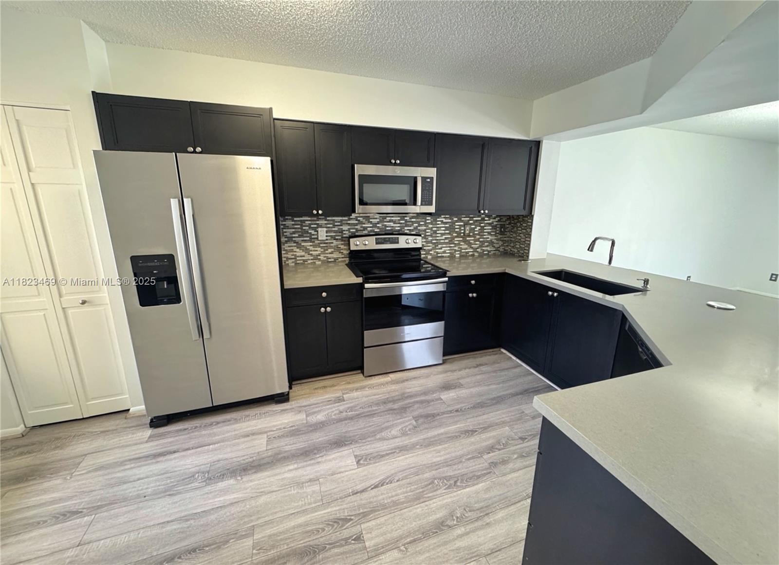 8135 Southgate Blvd, North Lauderdale, Florida image 2