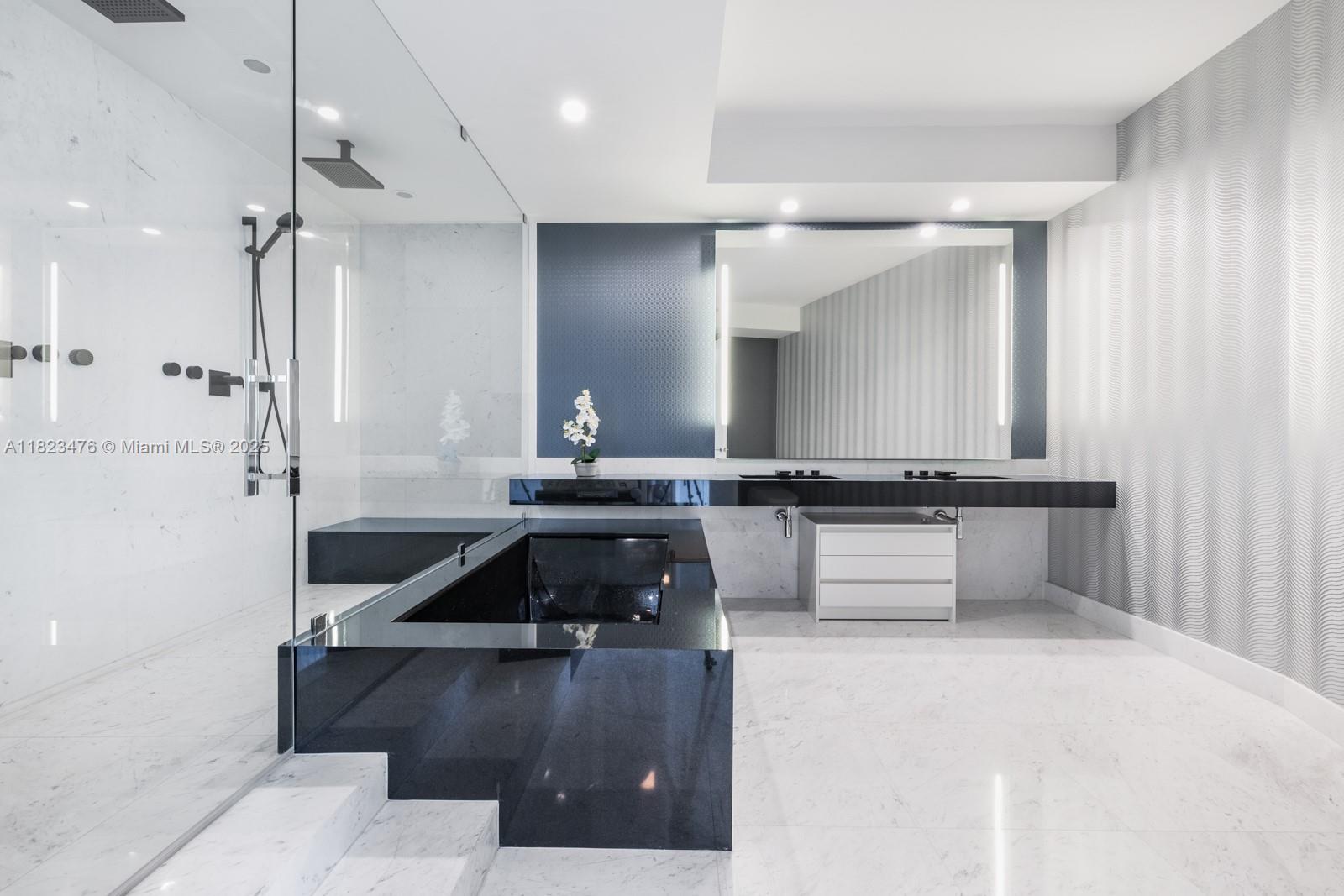 18555 Collins Ave #2805, Sunny Isles Beach, Florida image 16