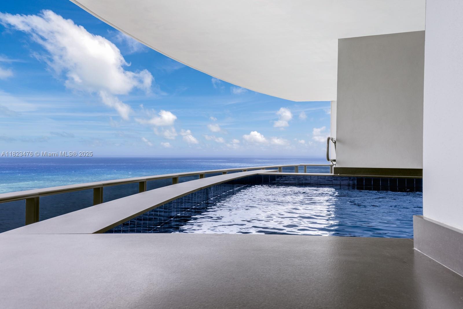 18555 Collins Ave #2805, Sunny Isles Beach, Florida image 25