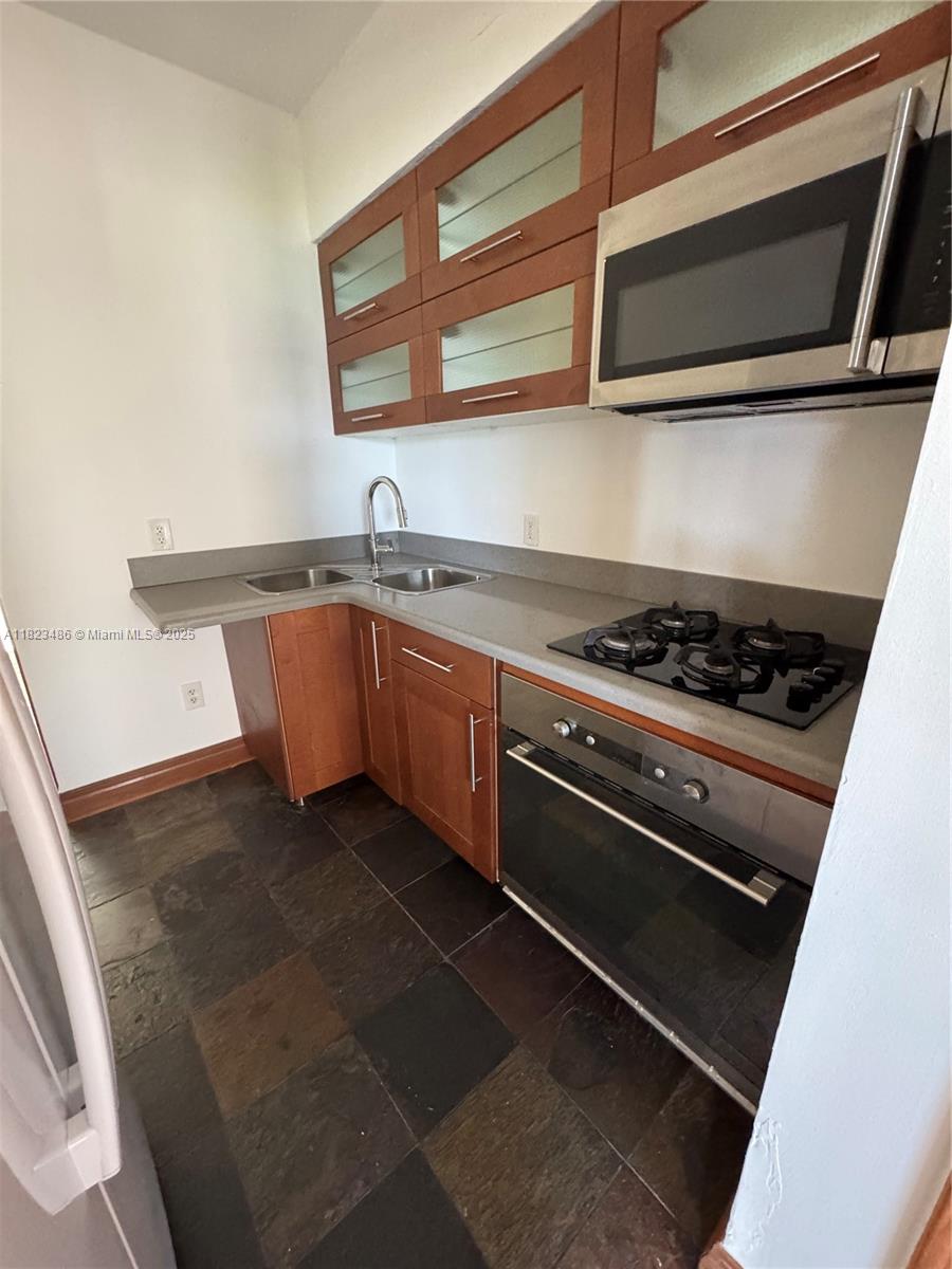 Property photo # 6