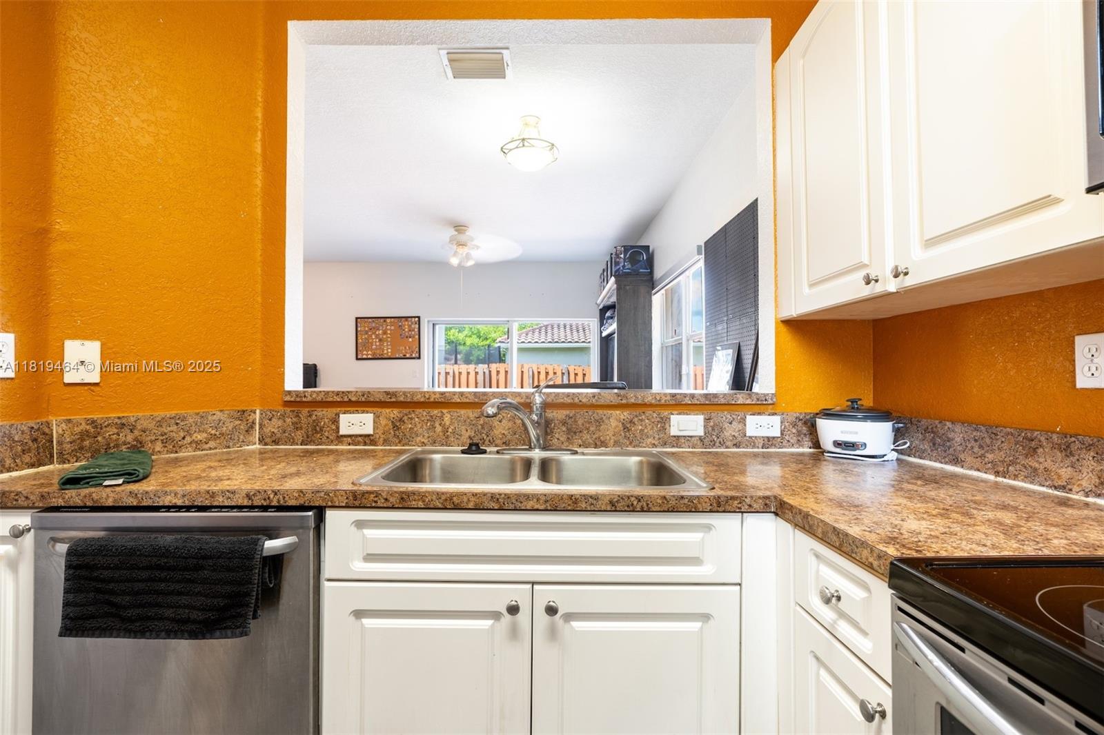5000 SW 136th Ave, Miramar, Florida image 7