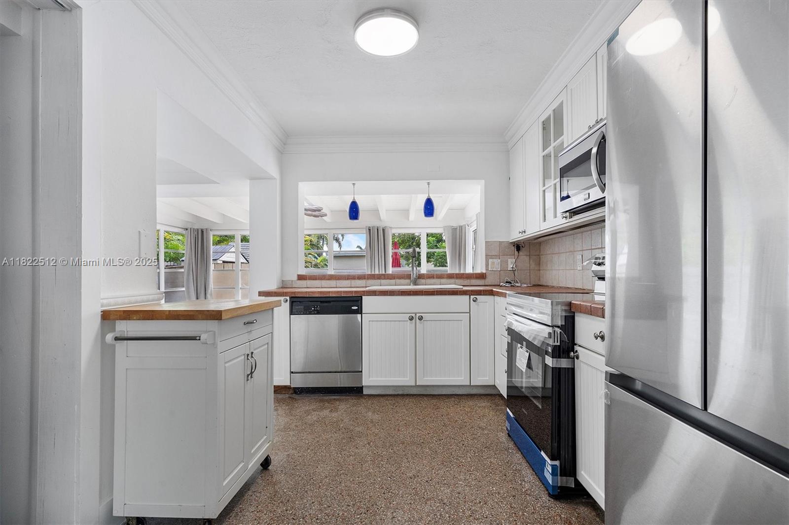 Property photo # 2