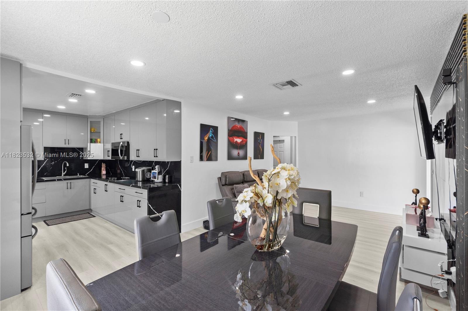 6474 Palm Ave, Hialeah, Florida image 33