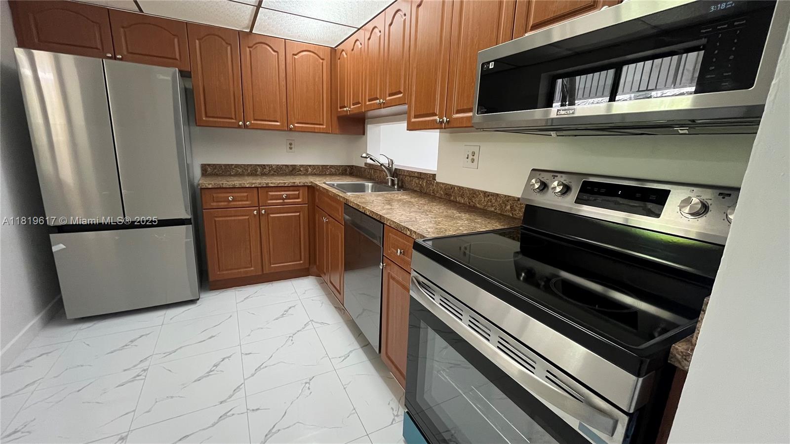 Property photo # 6