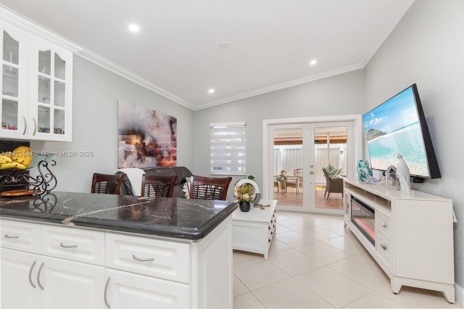2735 W 74th St, Hialeah, Florida image 15