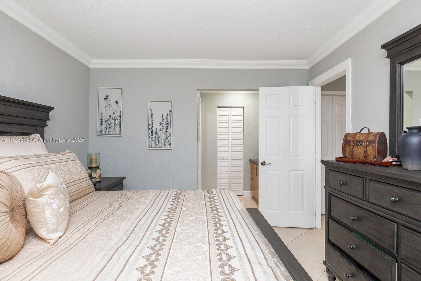 2735 W 74th St, Hialeah, Florida image 20