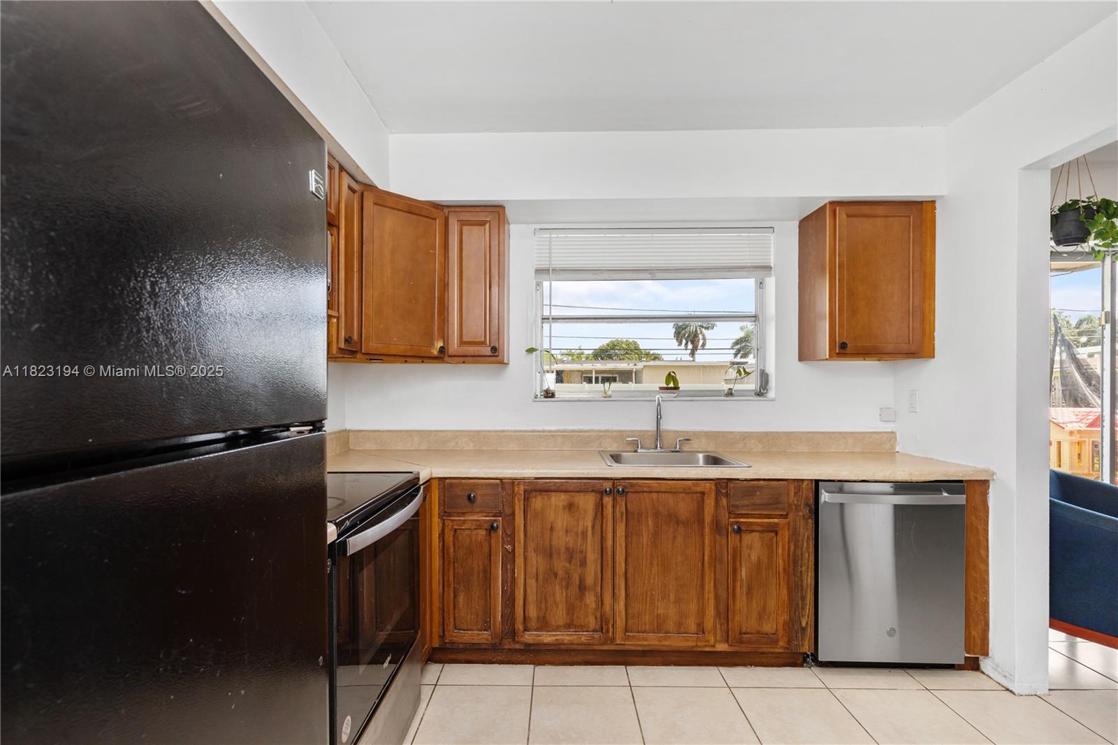 8851 NW 12th St, Pembroke Pines, Florida image 10