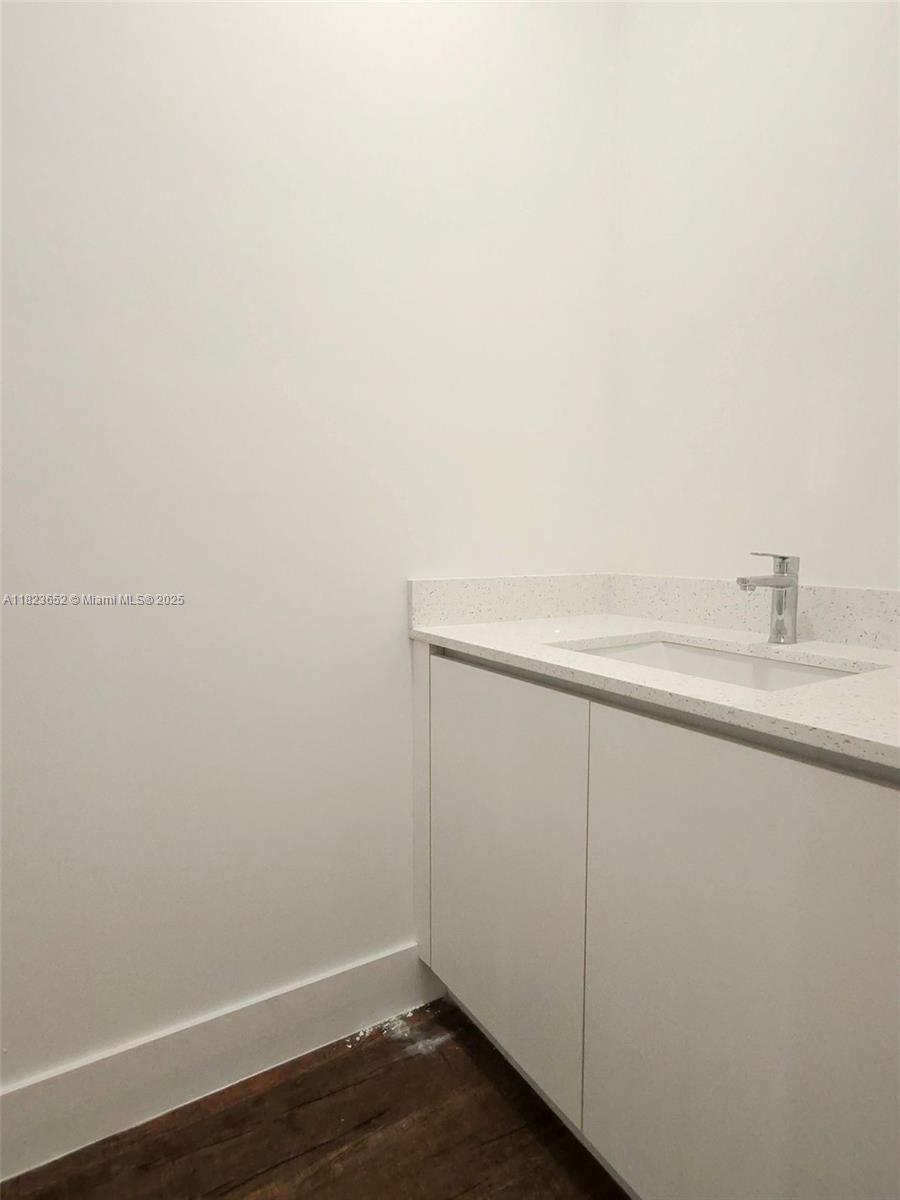 880 SW 1st St #880, Florida City, Florida image 11