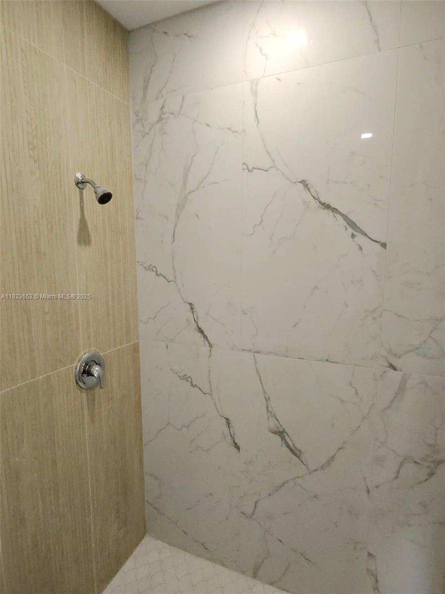 880 SW 1st St #880, Florida City, Florida image 18