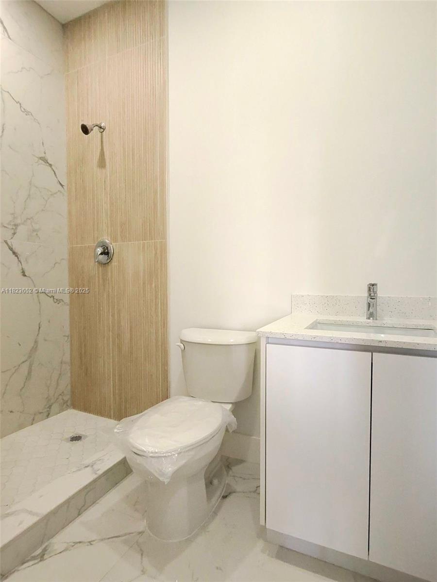 880 SW 1st St #880, Florida City, Florida image 22