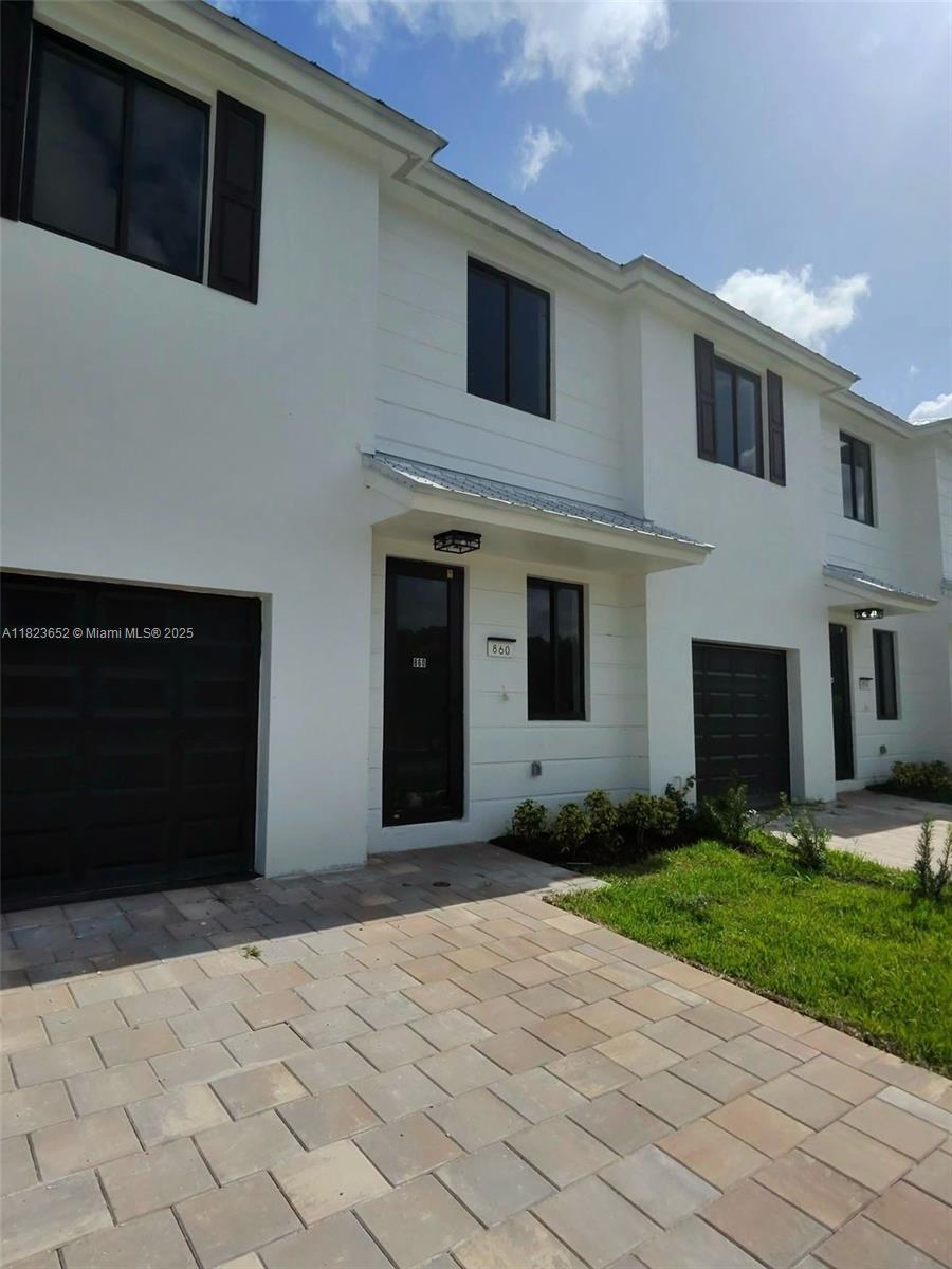 880 SW 1st St #880, Florida City, Florida image 4