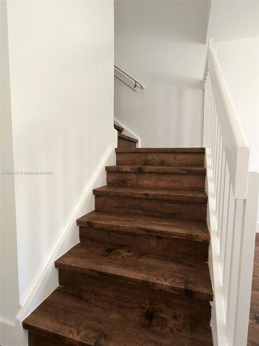 880 SW 1st St #880, Florida City, Florida image 7