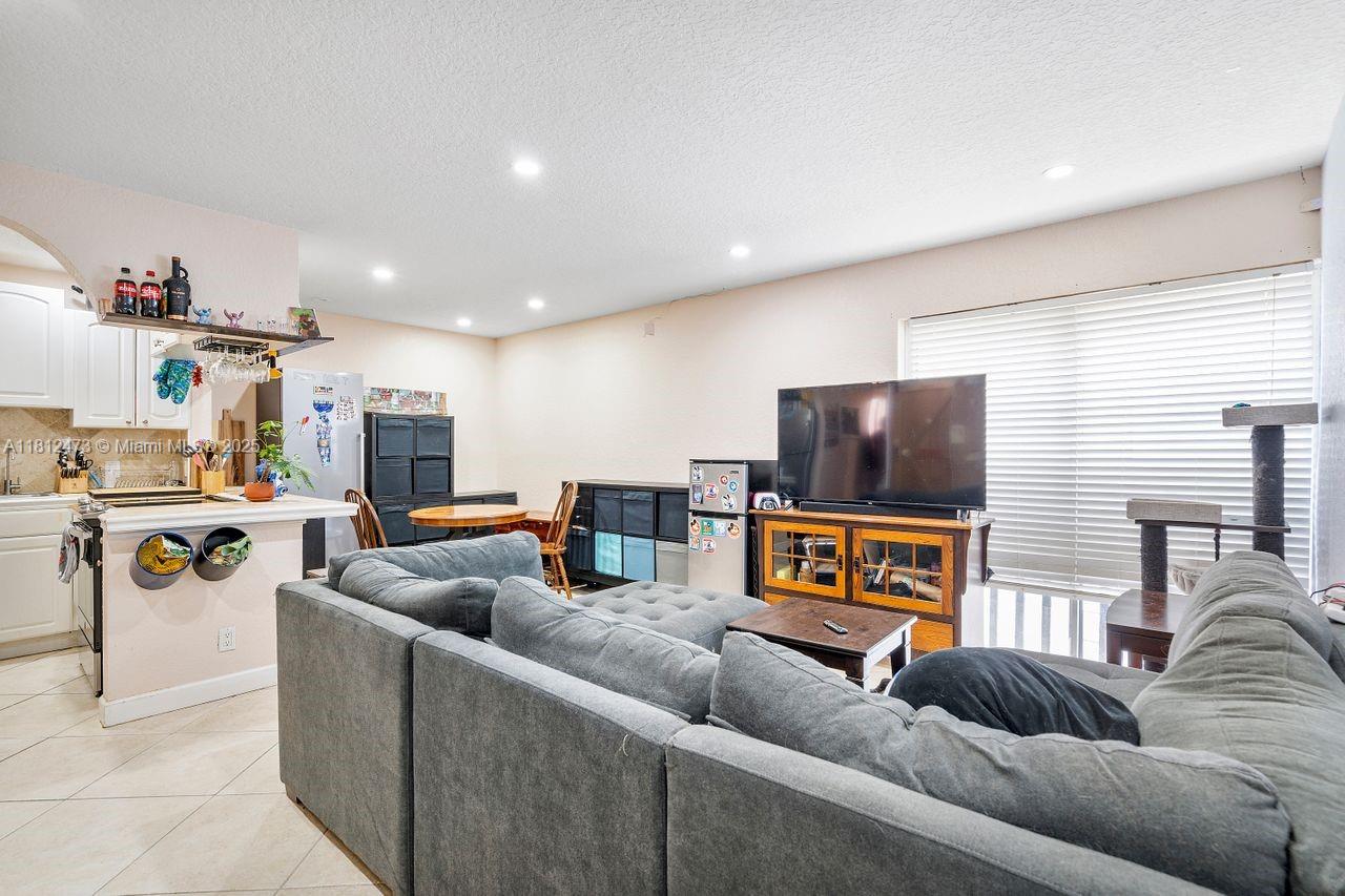 3032 Coral Ridge Dr #217C, Coral Springs, Florida image 9