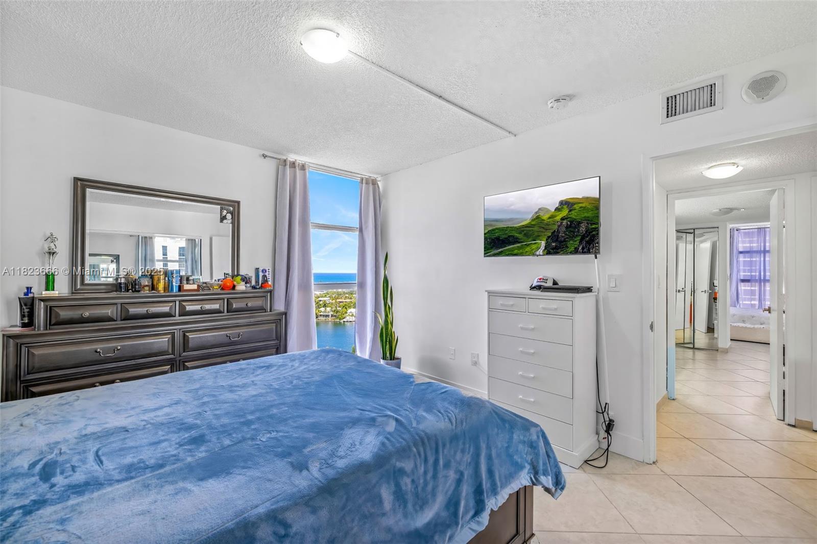 3731 N Country Club Dr #2023, Aventura, Florida image 19