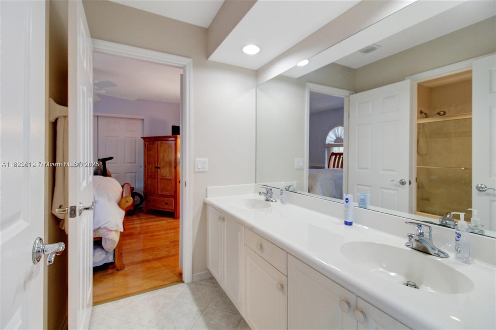 21025 NE 31st Ave, Aventura, Florida image 19
