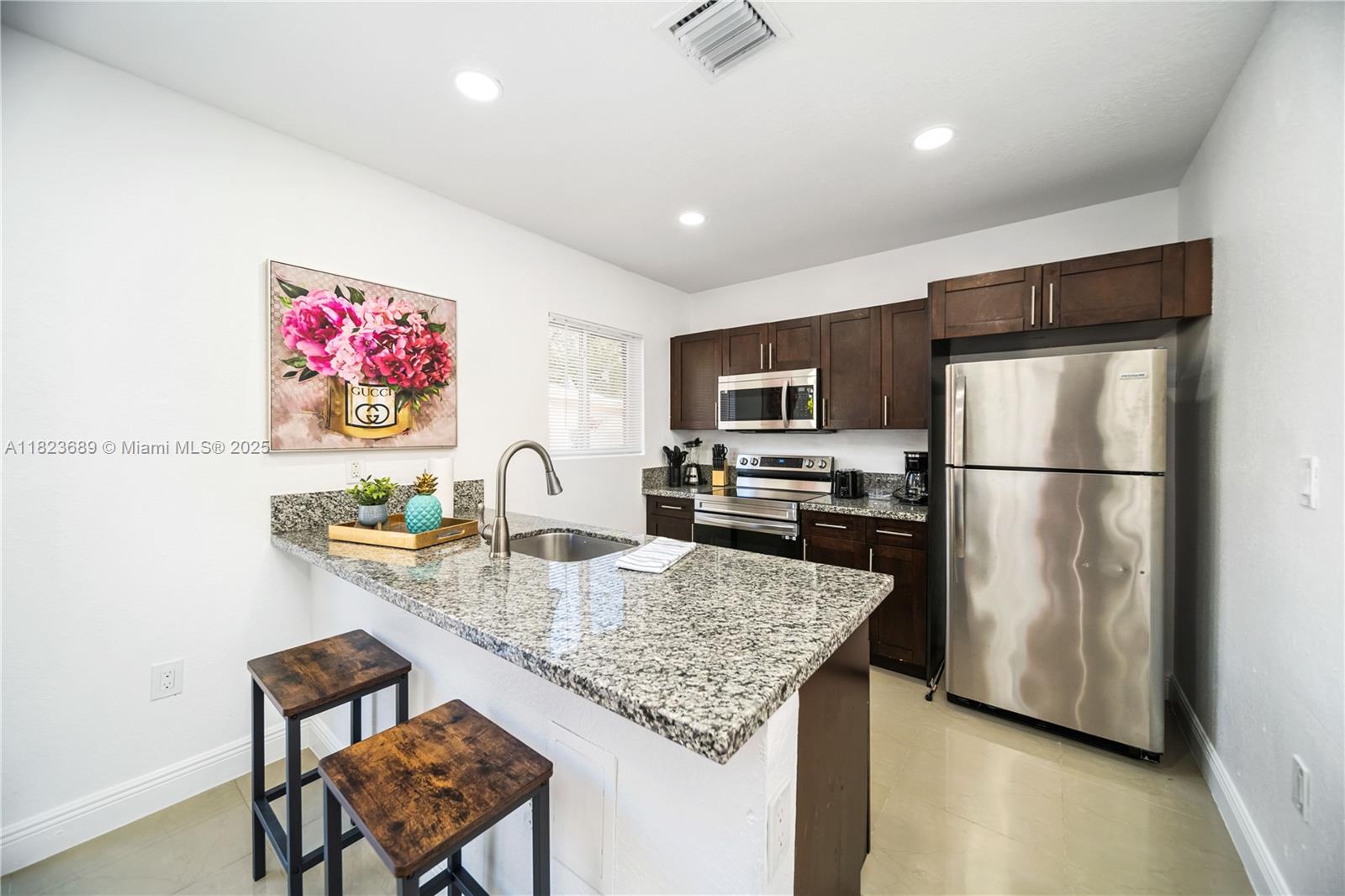 1250 NE 110th St, Miami, Florida image 12