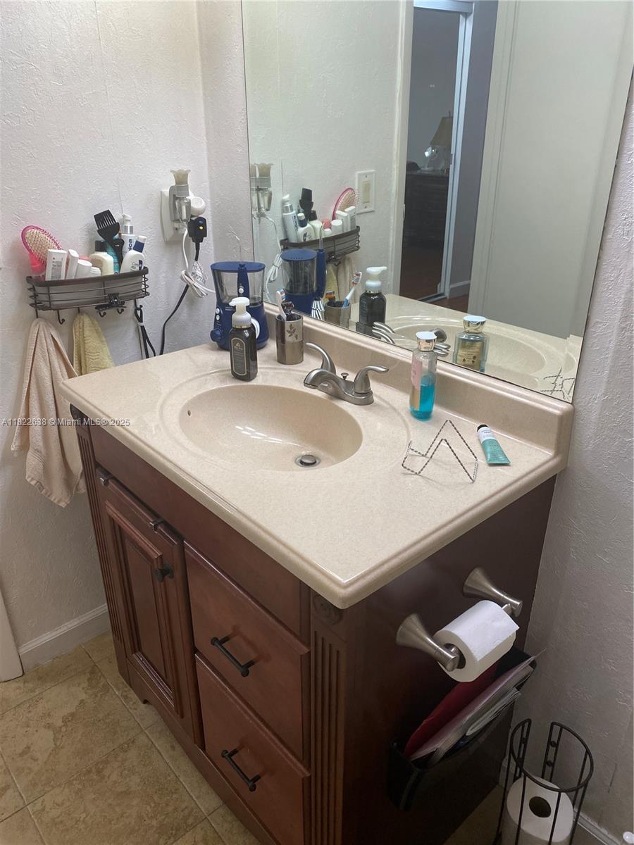 3170 Holiday Springs Blvd #6-309, Margate, Florida image 10