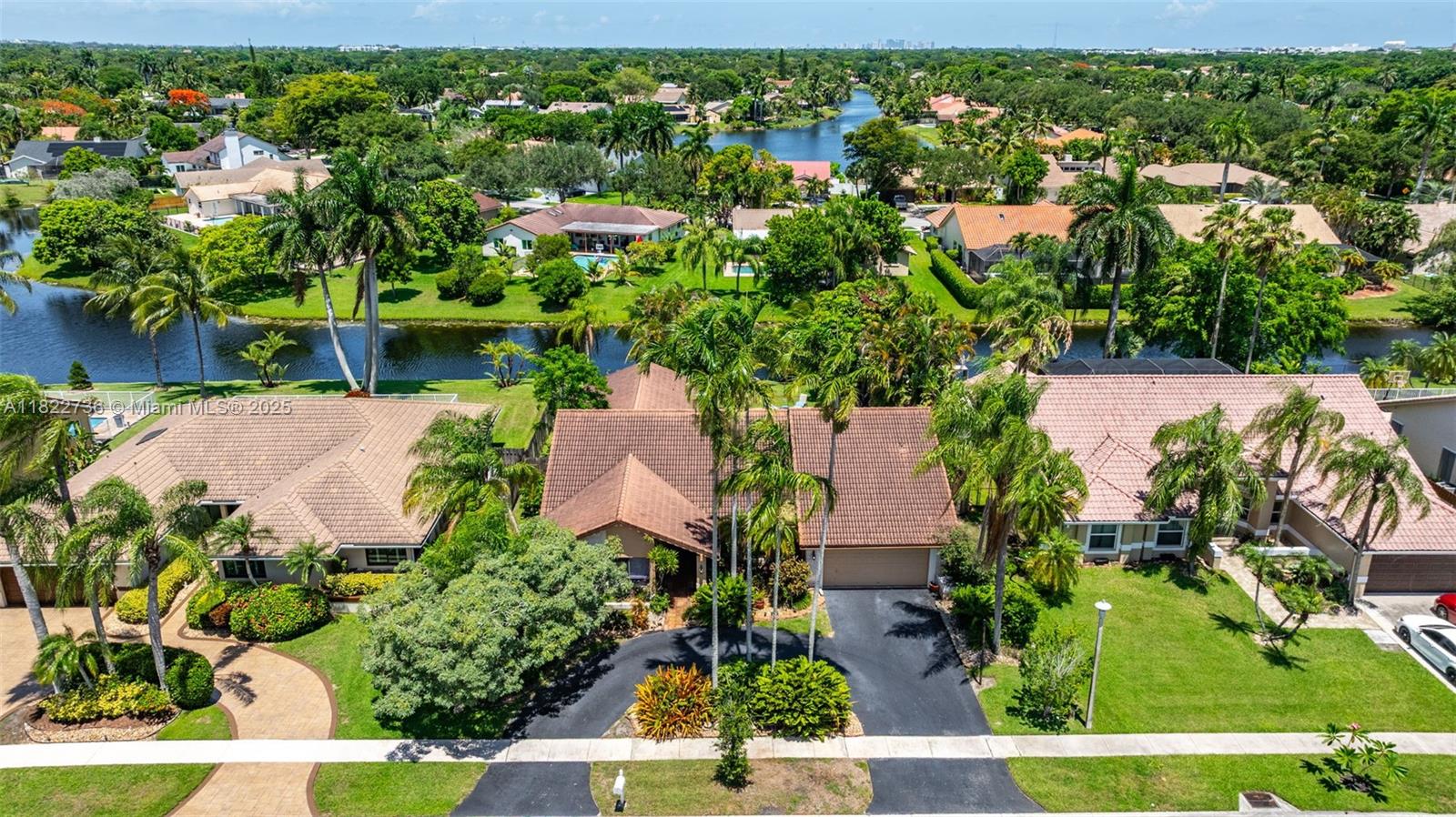 1180 100th Way, Plantation, Florida 33322
