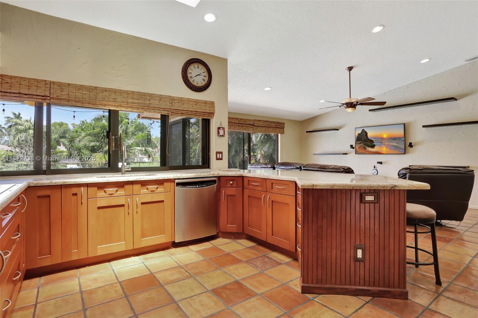 1180 NW 100th Way, Plantation, Florida image 16