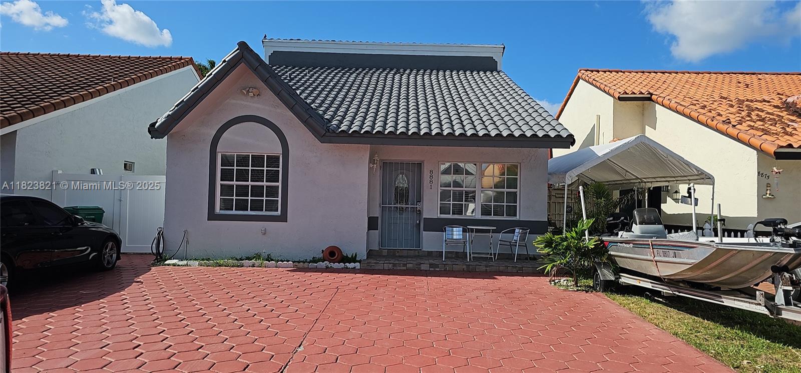 8881 NW 108th Ln, Hialeah Gardens, Florida image 1