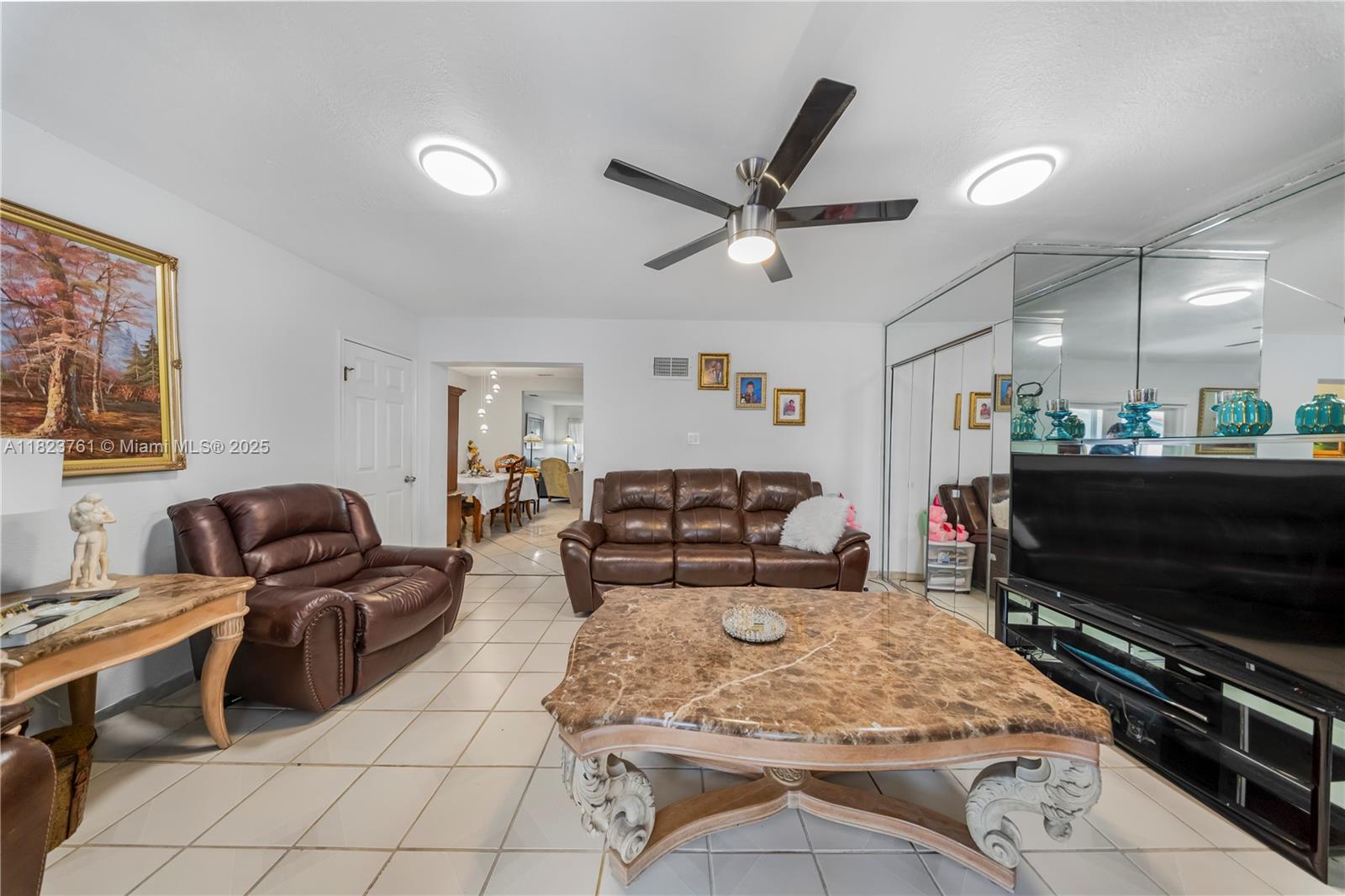 359 E 19th St, Hialeah, Florida image 27