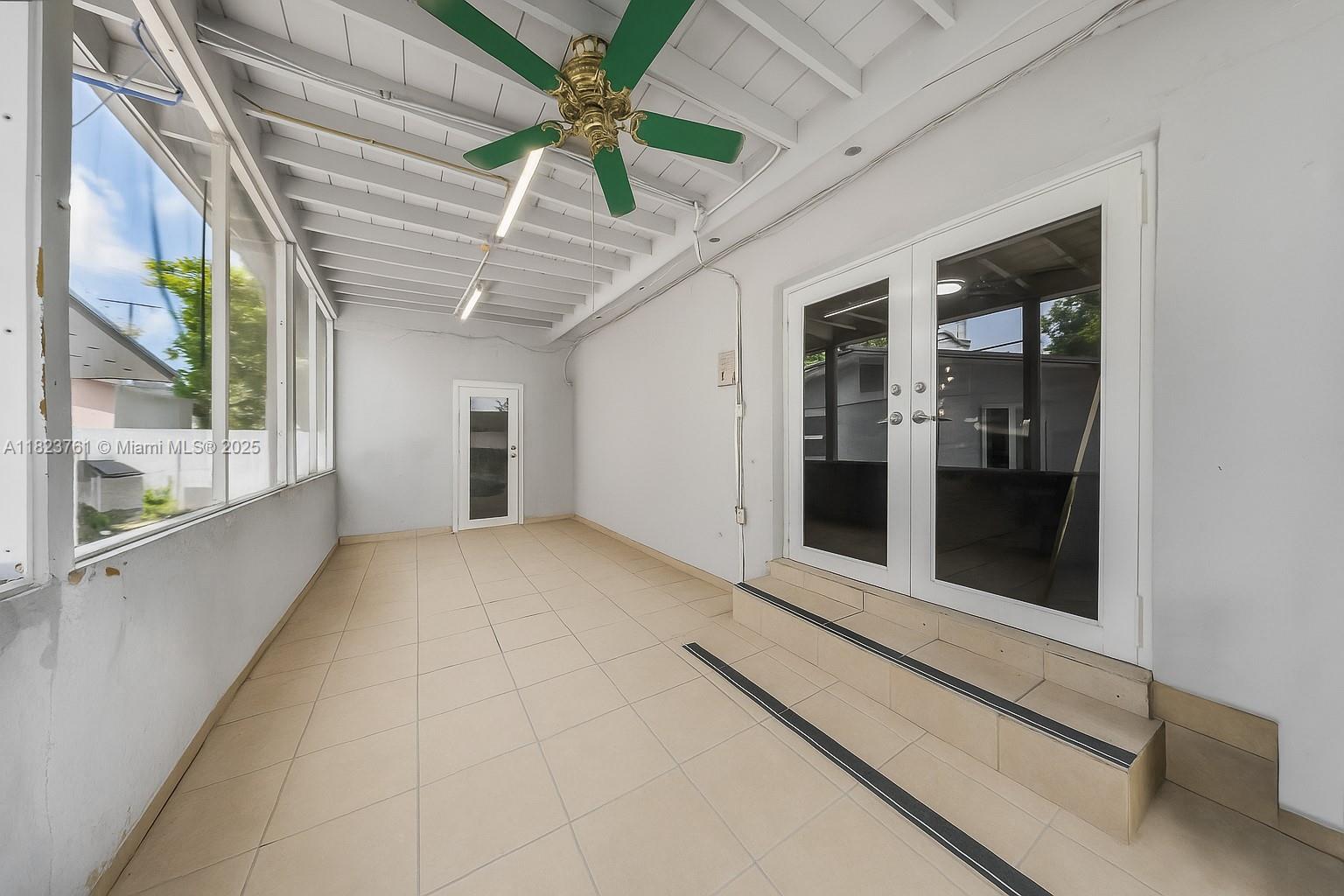 359 E 19th St, Hialeah, Florida image 33