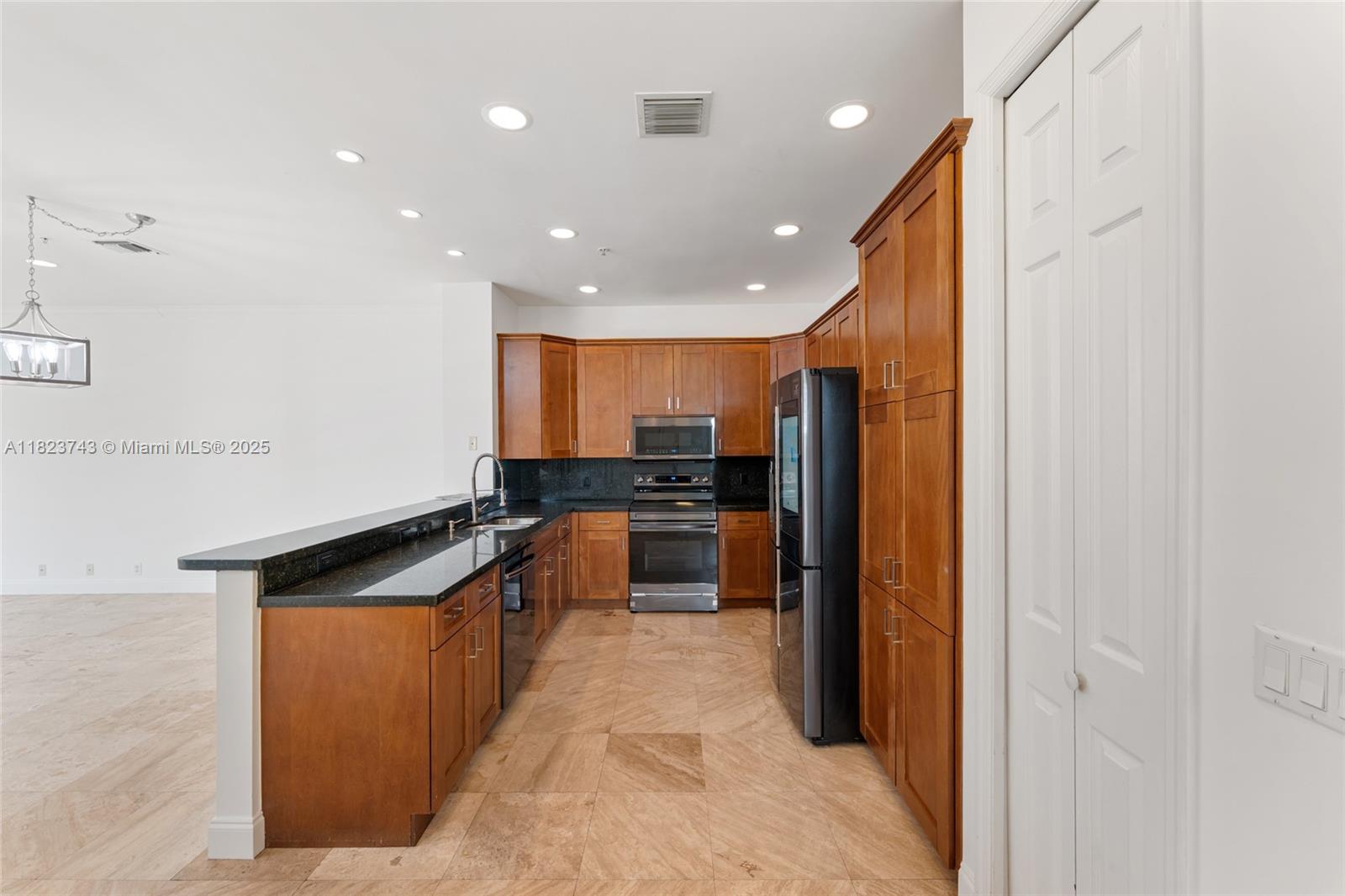 2515 NE 18th St, Fort Lauderdale, Florida image 31