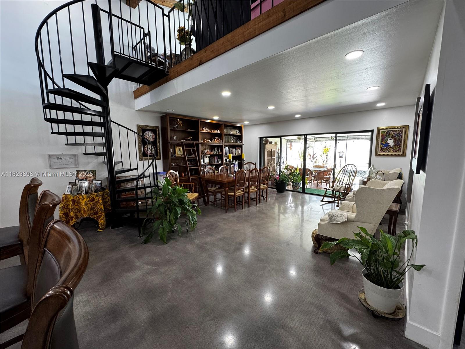 Property photo # 4