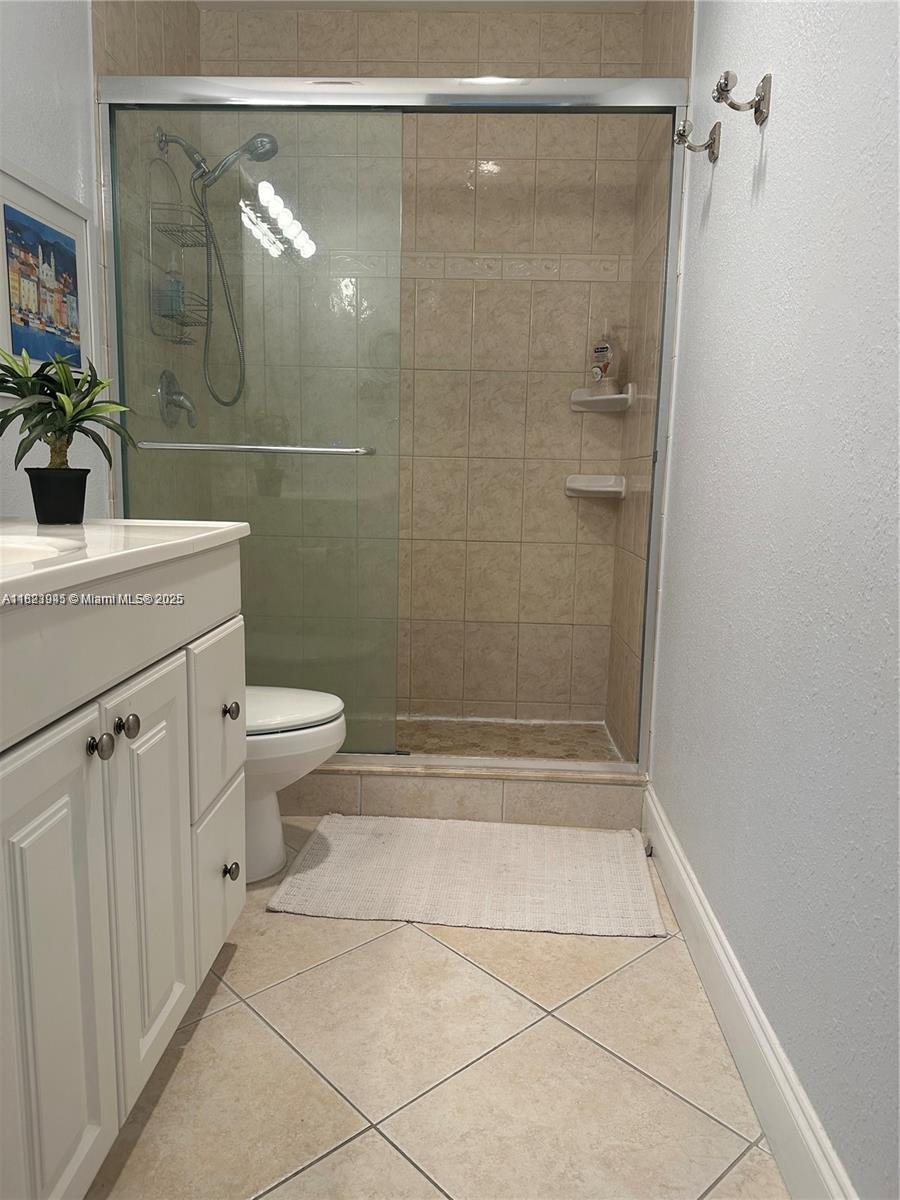 1520 Mckinley St #103E, Hollywood, Florida image 15