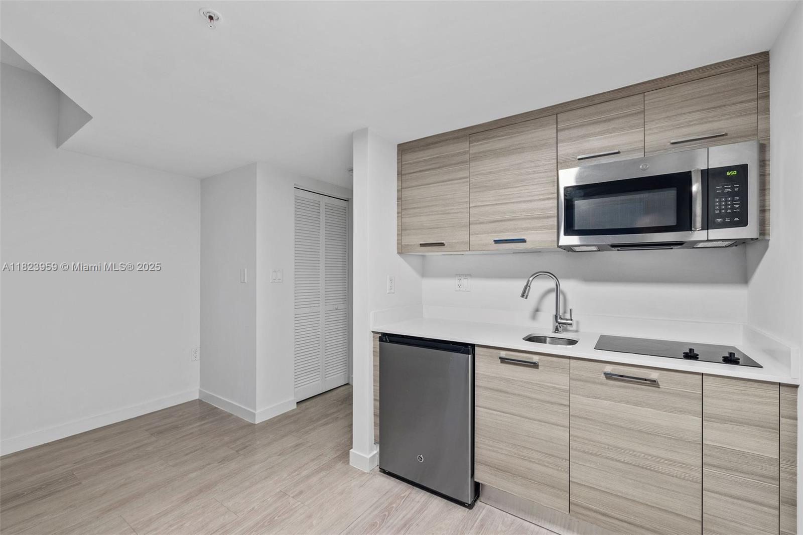 Property photo # 8