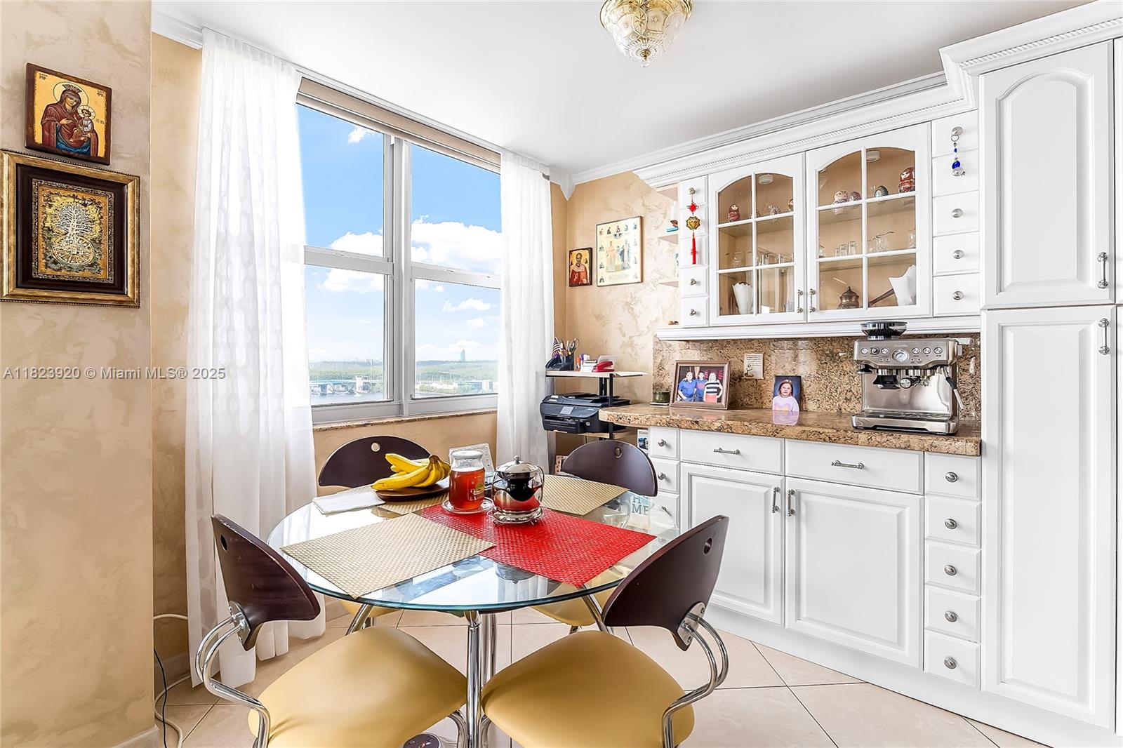 250 174th St #1704, Sunny Isles Beach, Florida image 2