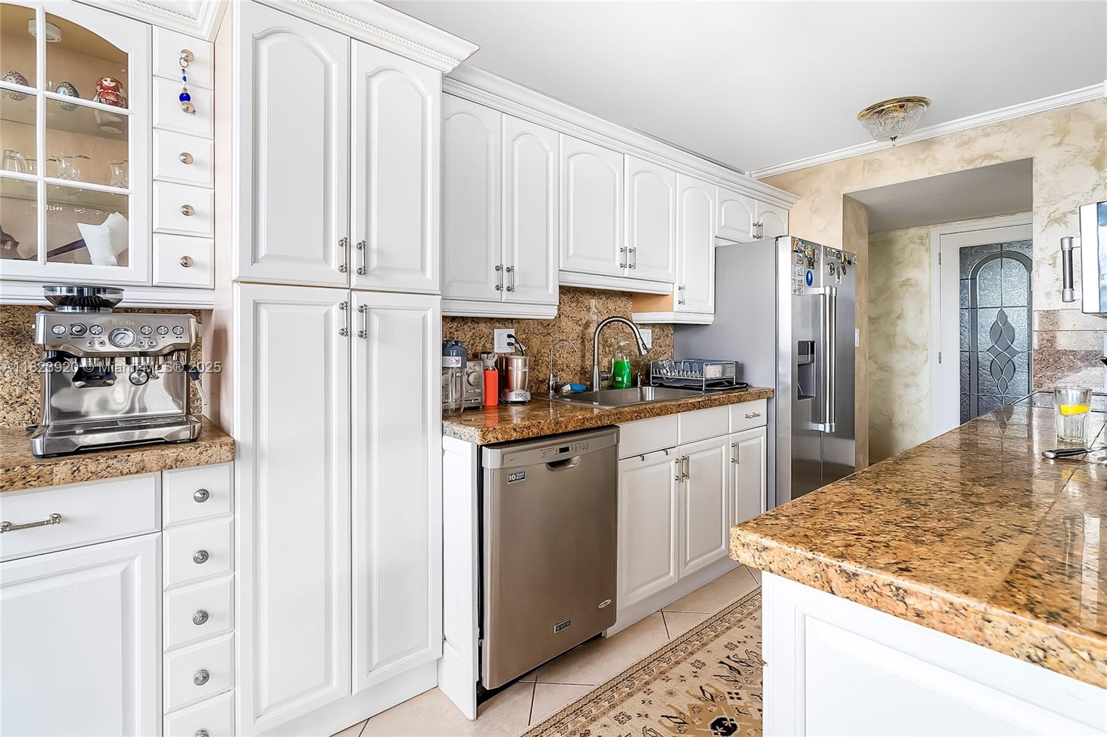 250 174th St #1704, Sunny Isles Beach, Florida image 3
