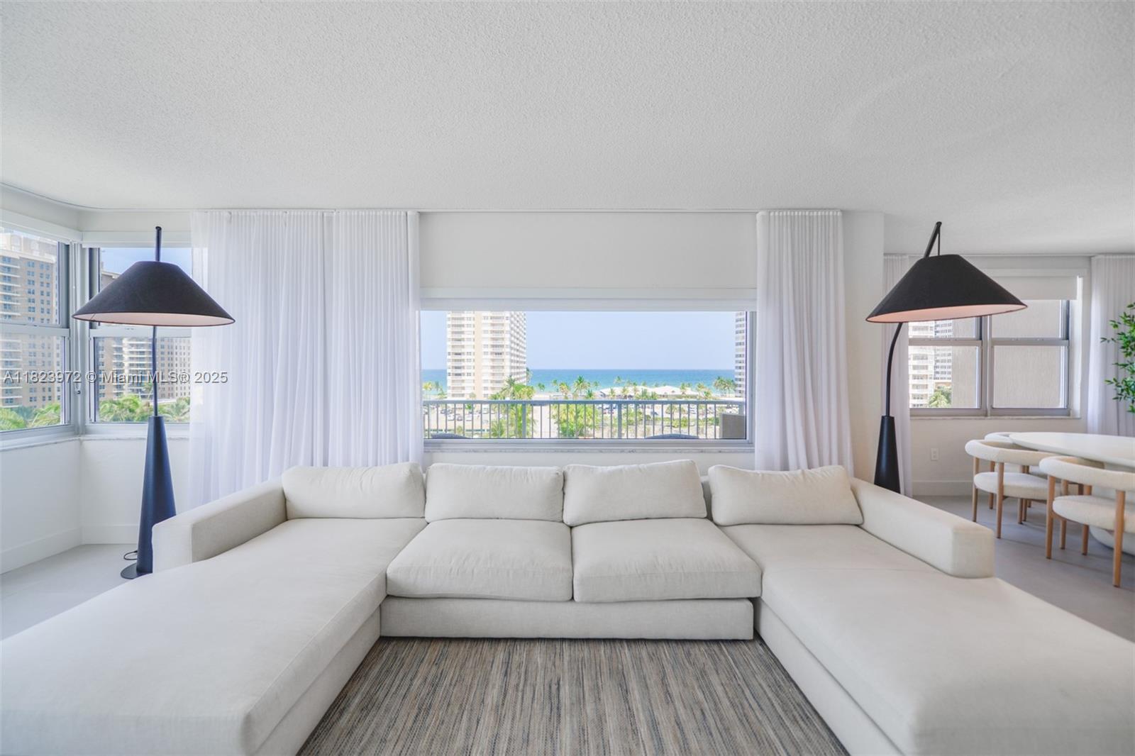 Condo for Sale in Hallandale Beach, FL