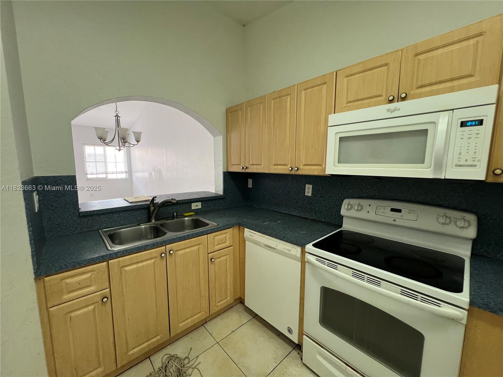 1250 SE 28th Ct #203, Homestead, Florida image 6