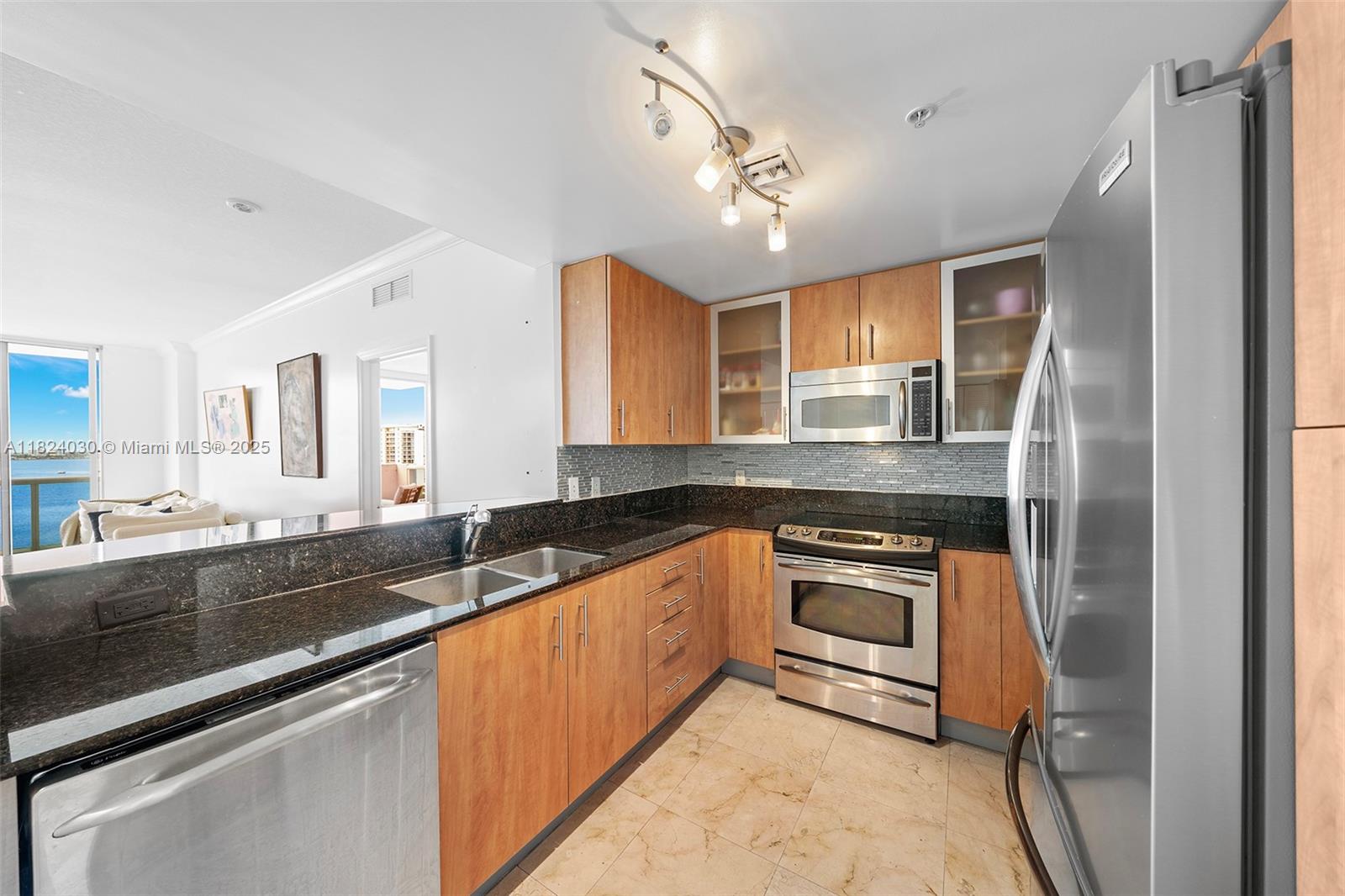 Property photo # 9