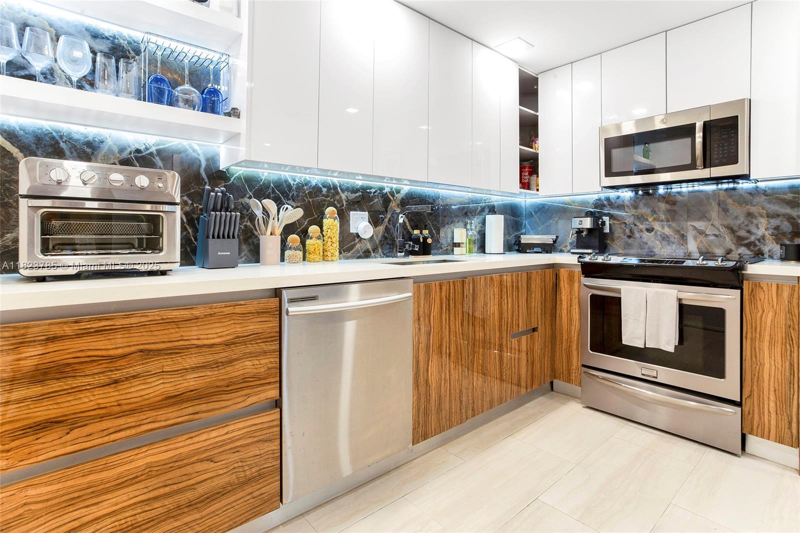 Property photo # 0