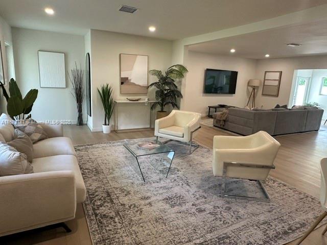 11530 NE 7th Ave, Biscayne Park, Florida image 22