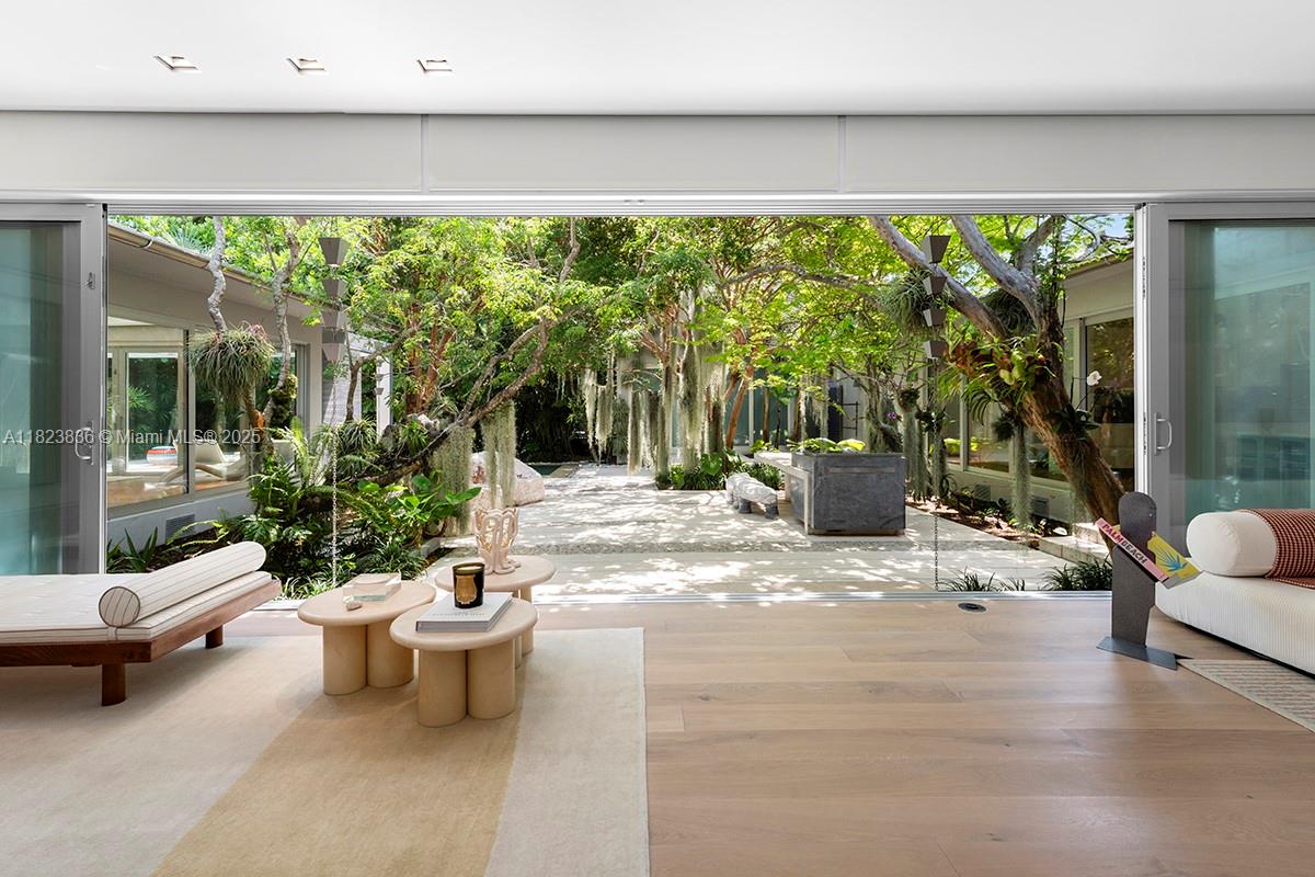Casa à Venda em Miami Beach, FL
