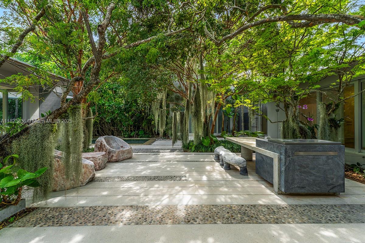 11 La Gorce Cir, Miami Beach, Florida image 27
